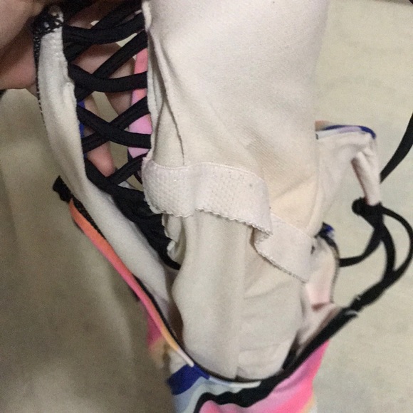 Bathing suit - Picture 3 of 3